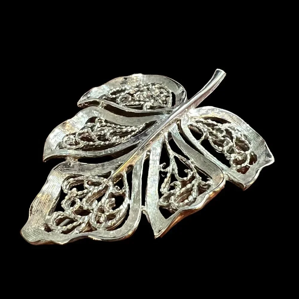 Monet Brooch Leave Brushed‎ Silver Tone Filigree Swirl Vintage Pin
